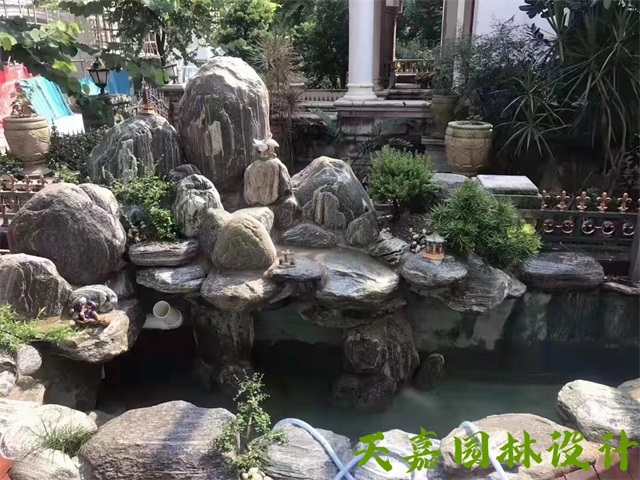 井陉矿小型庭院假山鱼池